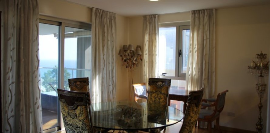 2 bedrooms Apartment in Limassol, Cyprus No. 50064