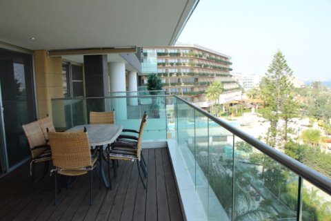 2 bedrooms Apartment in Limassol, Cyprus No. 50064 8