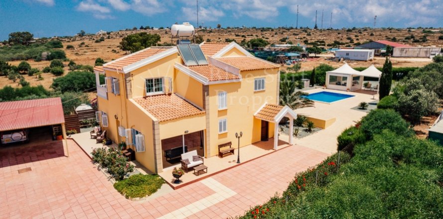 4 dormitorios Villa en Ayia Napa, Cyprus No. 36535