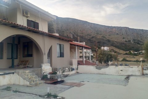 600m² Apartment en Laconia, Greece No. 55670 12