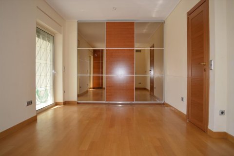 4 bedrooms Villa in Athens, Greece No. 50254 6