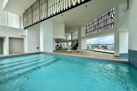 2 dormitorios Apartment en Panamá, Panama No. 70640 17