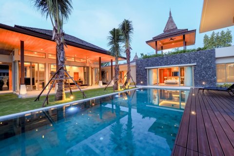 3 bedrooms Villa in Phuket, Thailand No. 937 27