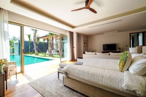 3 bedrooms Villa in Phuket, Thailand No. 937 17