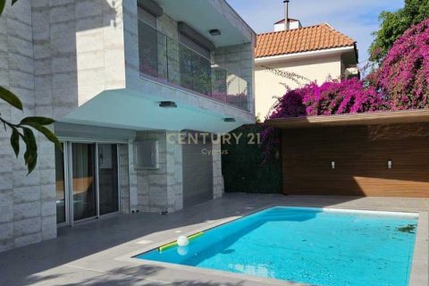 5 bedrooms Villa in Germasogeia, Cyprus No. 74815 1