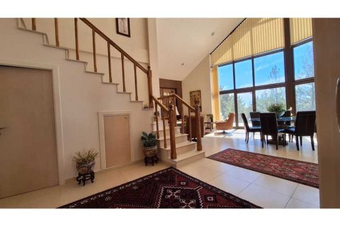 4 bedrooms Villa in Pano Platres, Cyprus No. 63311 10