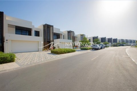 4 bedrooms Townhouse on the Saadiyat Island, UAE No. 3900 10