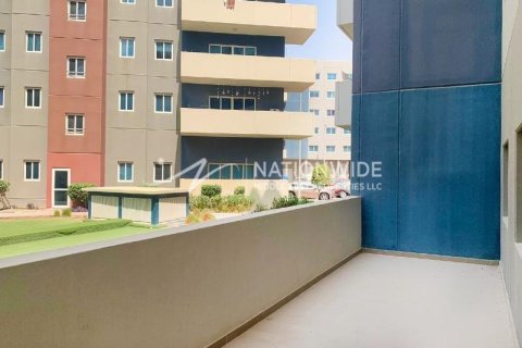 3 dormitorios Apartment en Al Reef, UAE No. 3898 13