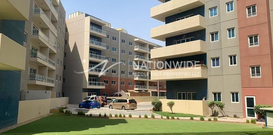 3 bedrooms Apartment in Al Reef, UAE No. 3898