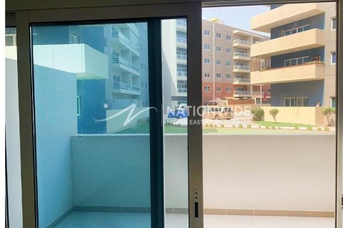 3 dormitorios Apartment en Al Reef, UAE No. 3898 12