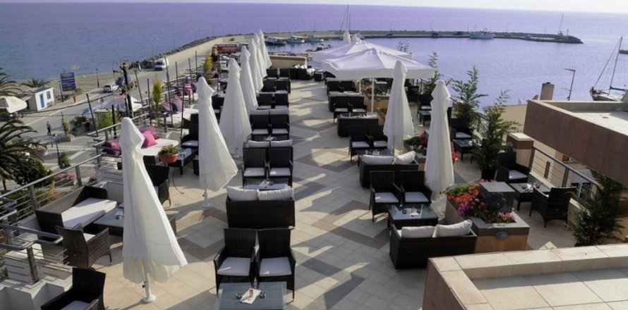 2500m² Hotel in Chalkidiki, Greece No. 56509