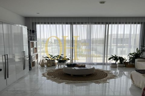 4 bedrooms Villa on the Yas Acres, UAE No. 61245 9