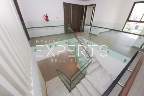 4 bedrooms Villa on the Yas Acres, UAE No. 53354 7