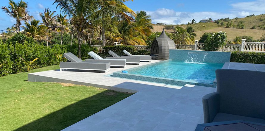 6 bedrooms Villa in Piccadilly, Antigua and Barbuda No. 64988