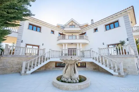 6 bedrooms Villa in Mouttagiaka, Cyprus No. 30376 4