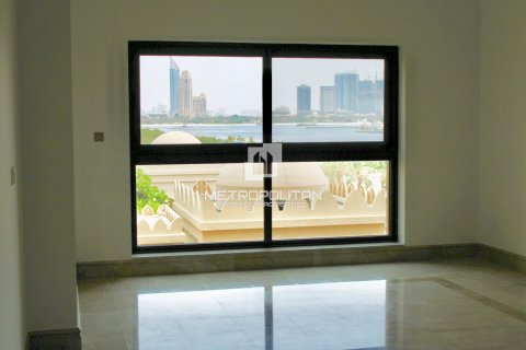 2 bedrooms Apartment in Palm Jumeirah, UAE No. 42373 14