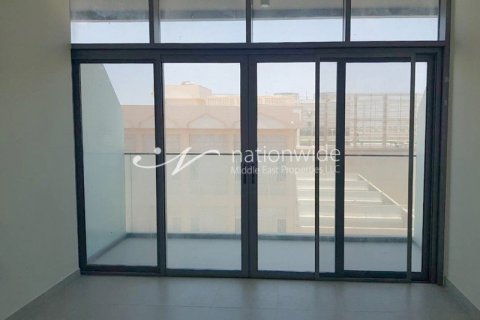 49.2m² Apartment on the Saadiyat Island, UAE No. 3824 10