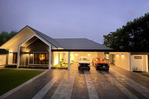 4 bedrooms House in Chiang Mai, Thailand No. 1505 19