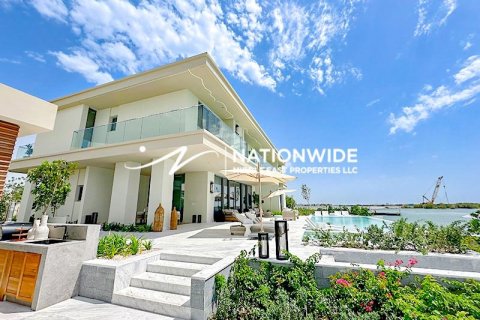 7 bedrooms Villa in Abu Dhabi, UAE No. 71155 10