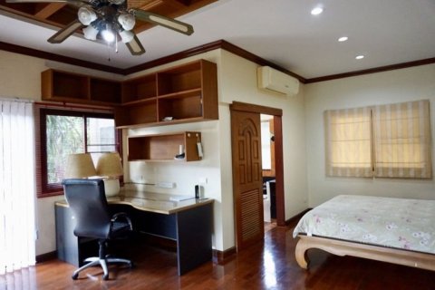 5 bedrooms House in Chiang Mai, Thailand No. 2580 8