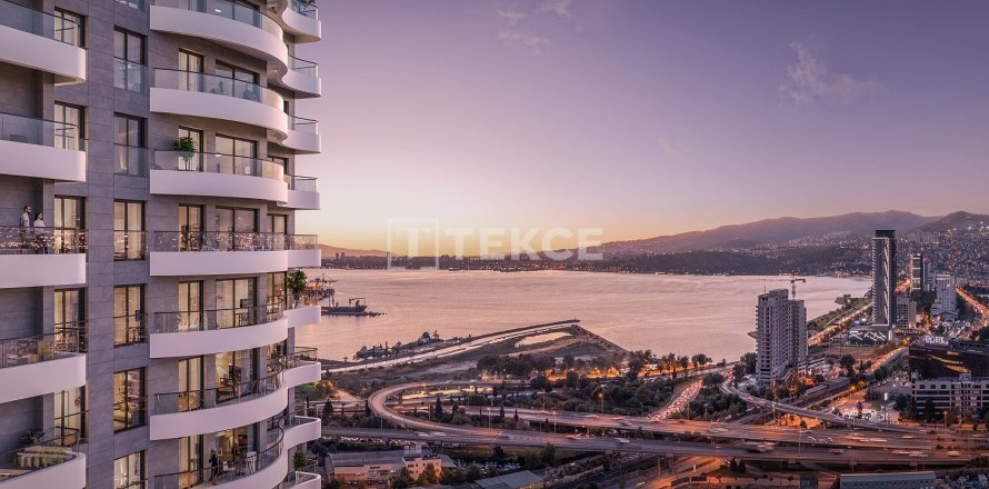 2+1 Apartment in Izmir, Turkey No. 17667