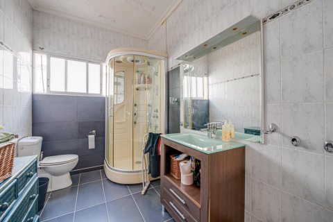 Квартира 450м² в Л'Альфас дель Пи, Испания №26710 21