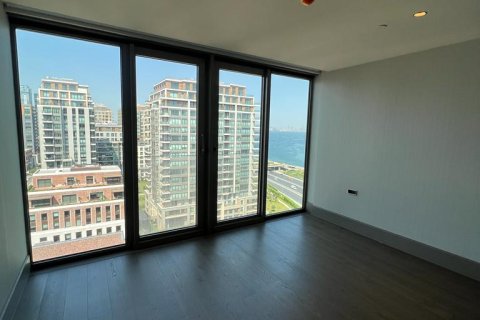 4+1 Apartment in Istanbul, Turkey No. 15617 7