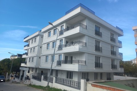 Квартира 3+2 в Бююкчекмедже, Турция №72689 2