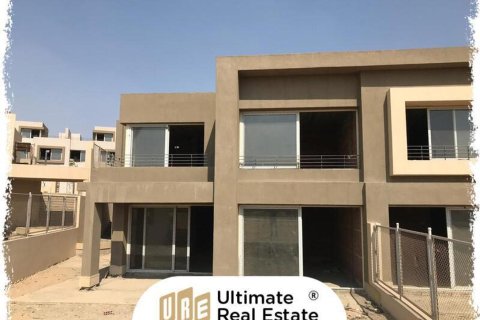 3 bedrooms Townhouse in Cairo Alexandria Desert Road, Egypt No. 38148 1