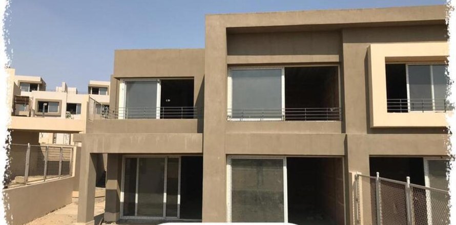 3 dormitorios Townhouse en Cairo Alexandria Desert Road, Egypt No. 38148