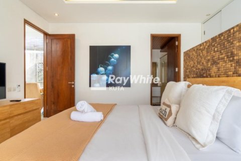 2 bedrooms Villa in Canggu, Indonesia No. 23187 18