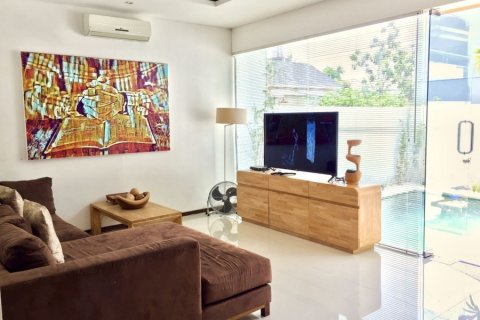 2 bedrooms Villa in Canggu, Indonesia No. 23187 2