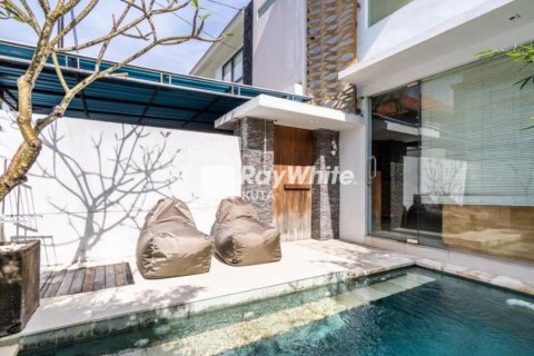 2 bedrooms Villa in Canggu, Indonesia No. 23187 1