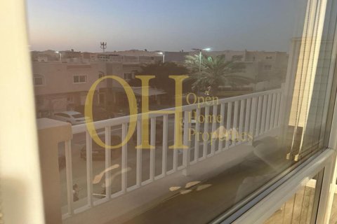 5 bedrooms Townhouse in Al Reef, UAE No. 8851 5