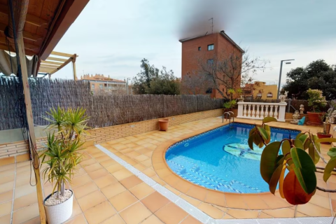 4 dormitorios Apartment en Castelldefels, Spain No. 25907 12