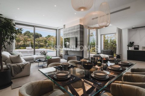 5 dormitorios Villa en Estepona, Spain No. 25872 21