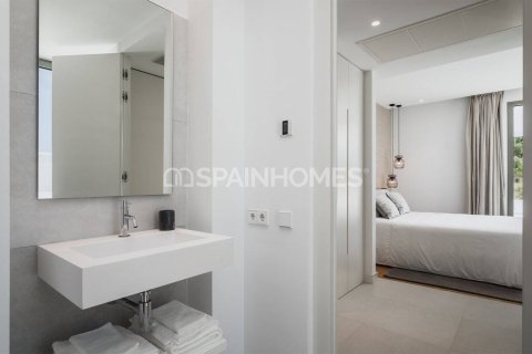 5 dormitorios Villa en Estepona, Spain No. 25872 24