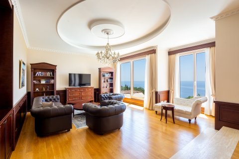 4 bedrooms Villa in Budva, Montenegro No. 67038 1