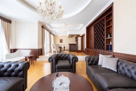 4 bedrooms Villa in Budva, Montenegro No. 67038 4