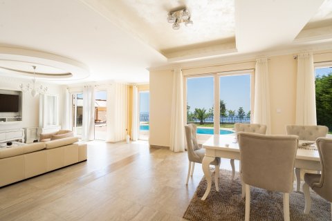 4 dormitorios Villa en Budva, Montenegro No. 67038 11