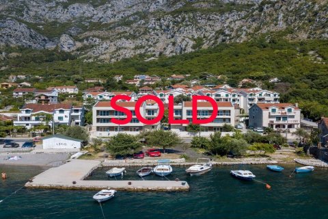 1 dormitorio Apartment en Risan, Montenegro No. 67025 1