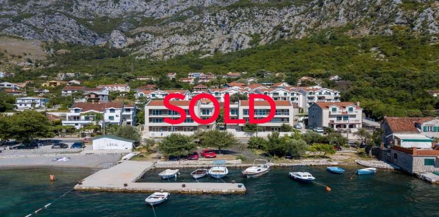 1 dormitorio Apartment en Risan, Montenegro No. 67025