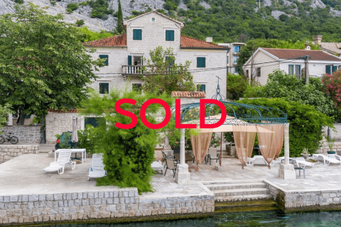 7 bedrooms Villa in Kotor, Montenegro No. 67029 1