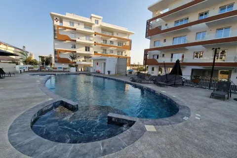 4 bedrooms Apartment in Limassol, Cyprus No. 41151 1