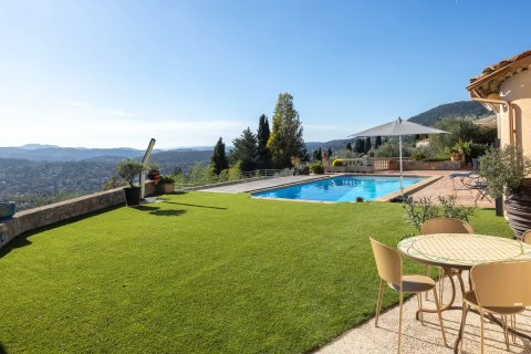 4 bedrooms Villa in Cabris, France No. 72060 3