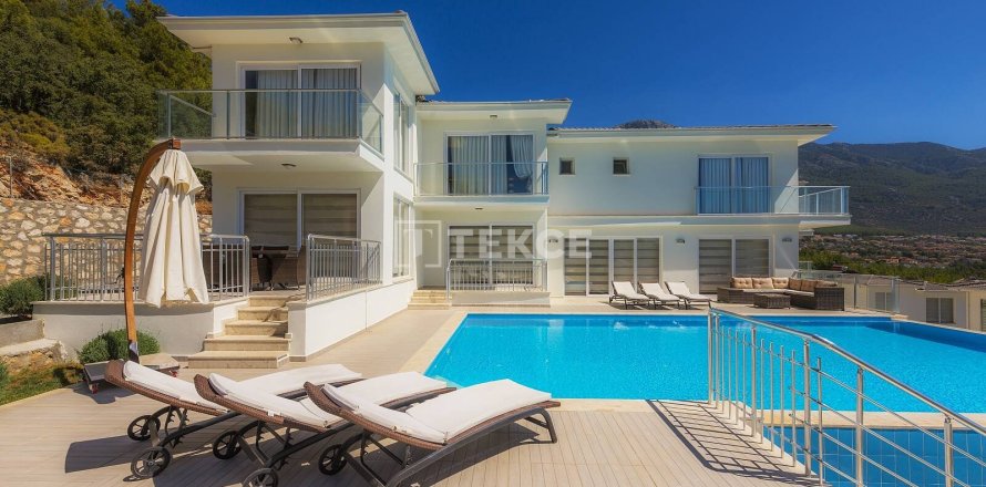 6+1 Villa en Fethiye, Turkey No. 11447