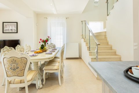 5 bedrooms Villa in Chania, Greece No. 24015 13