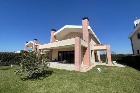 4 bedrooms Villa in Central Macedonia, Greece No. 52312 1