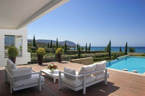 3 bedrooms Villa in Polis, Cyprus No. 30584 3