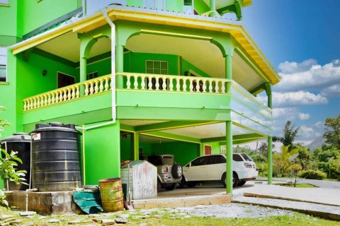 4 dormitorios House en Saint Joseph, Dominica No. 66264 4